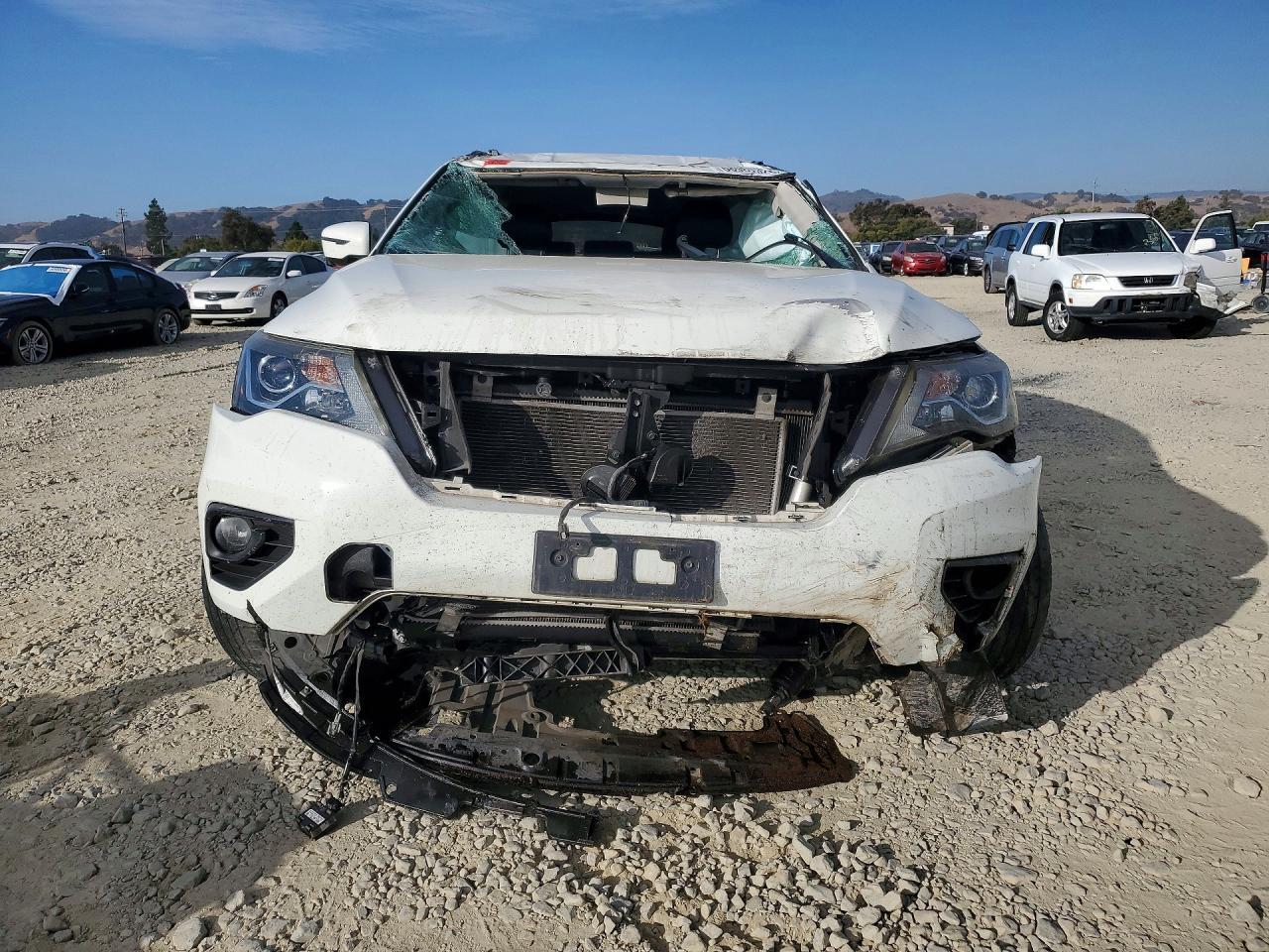 2020 NISSAN PATHFINDER SL — Фото 5 из 13