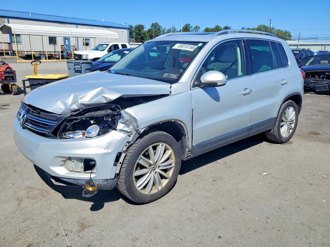 2013 VOLKSWAGEN TIGUAN S