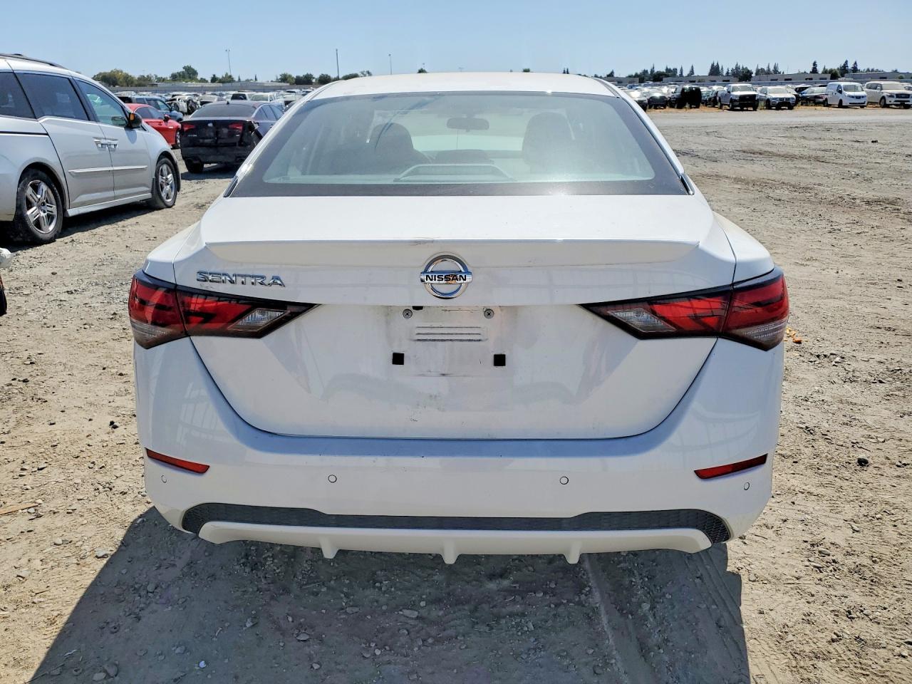 2020 NISSAN SENTRA S — Фото 6 из 12