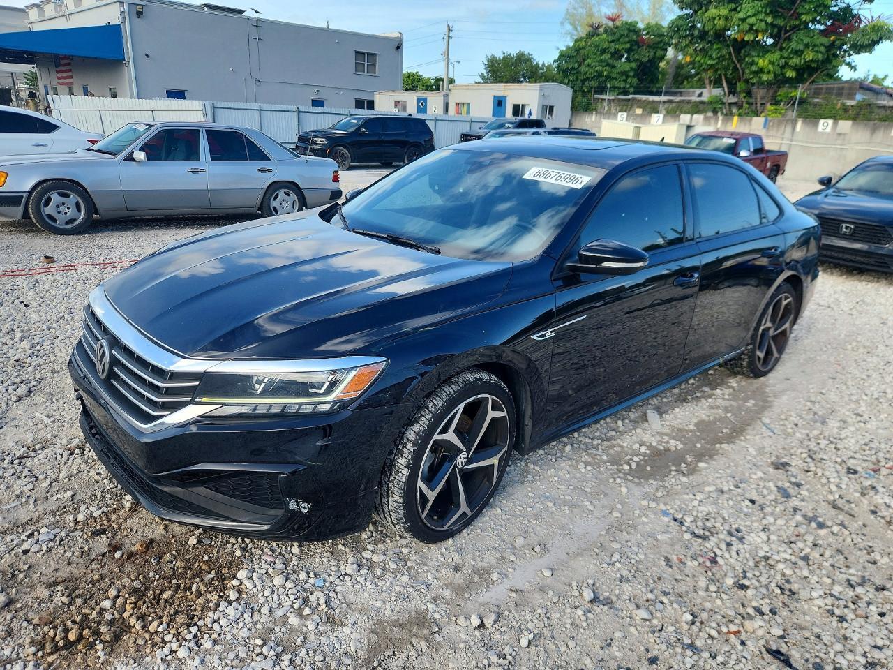 2022 VOLKSWAGEN PASSAT R-LINE