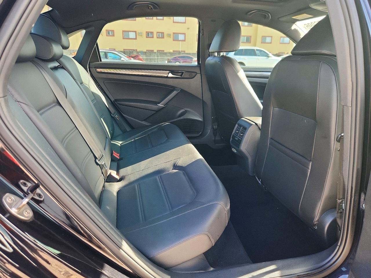 2022 VOLKSWAGEN PASSAT R-LINE — Фото 10 из 12