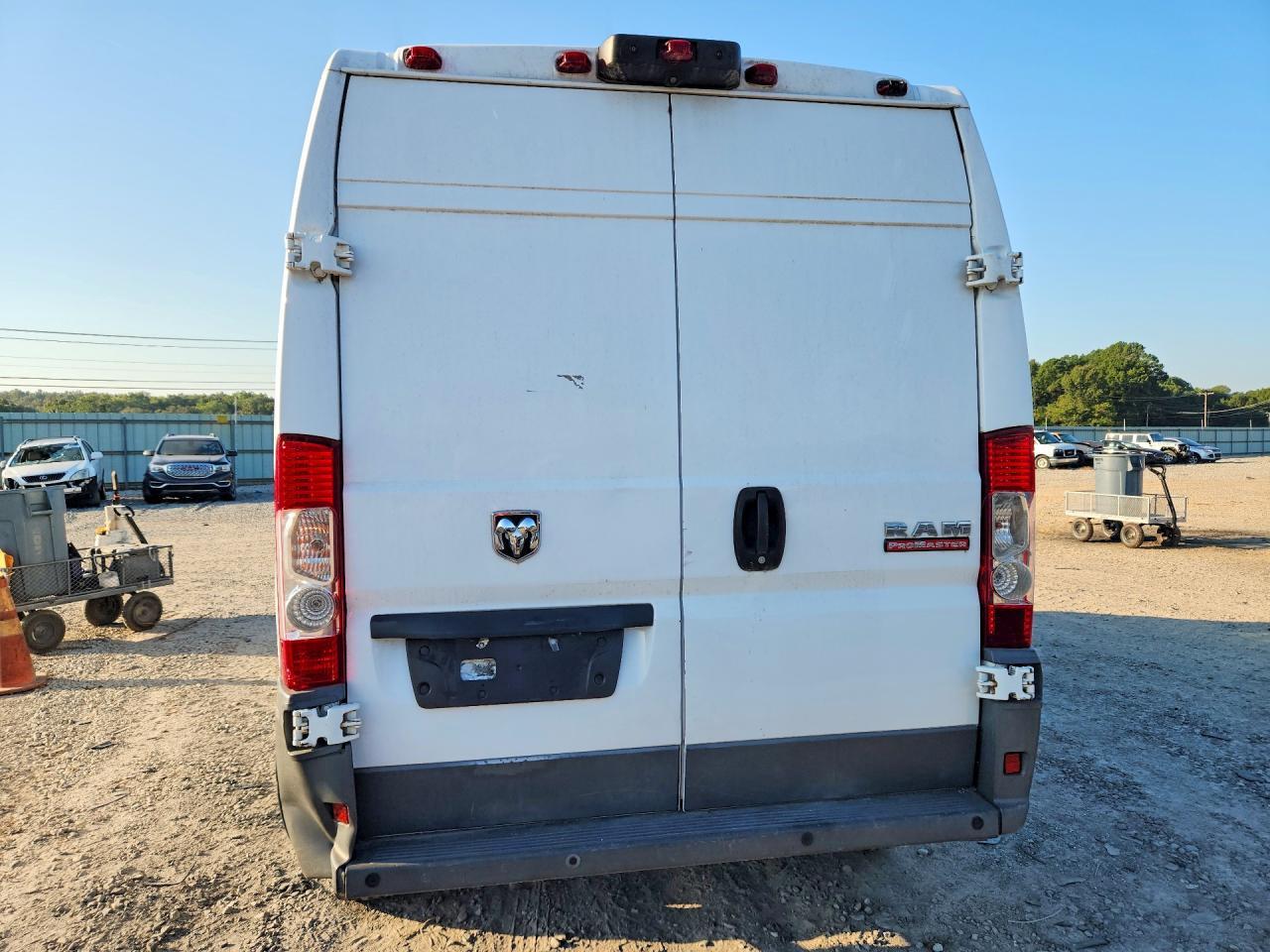 2018 RAM PROMASTER 1500 DELIVERY VAN — Фото 6 из 13