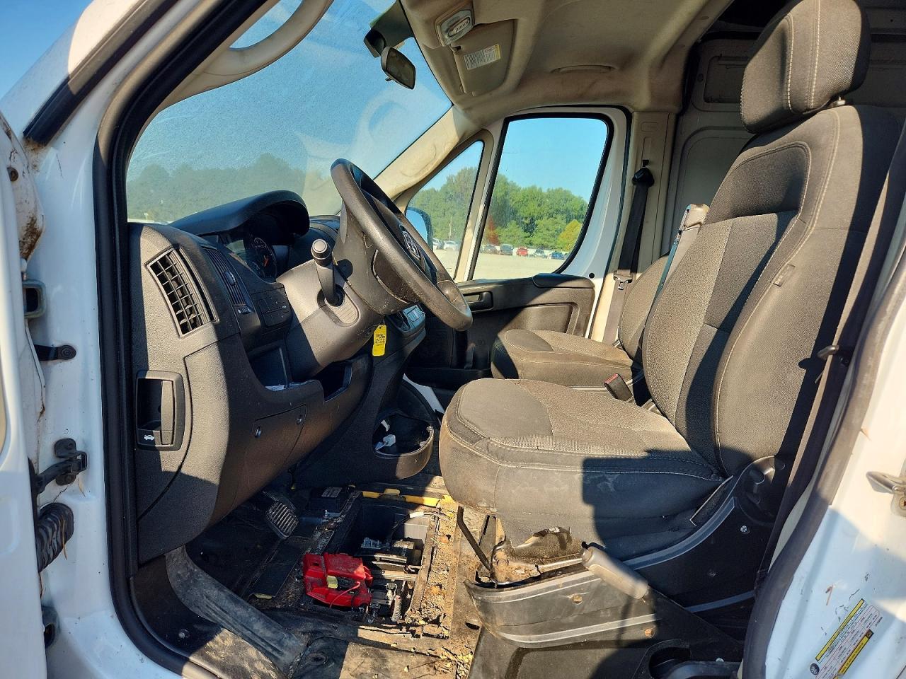 2018 RAM PROMASTER 1500 DELIVERY VAN — Фото 7 из 13