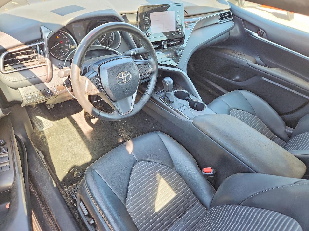 2023 TOYOTA CAMRY SE — Фото 8 из 13