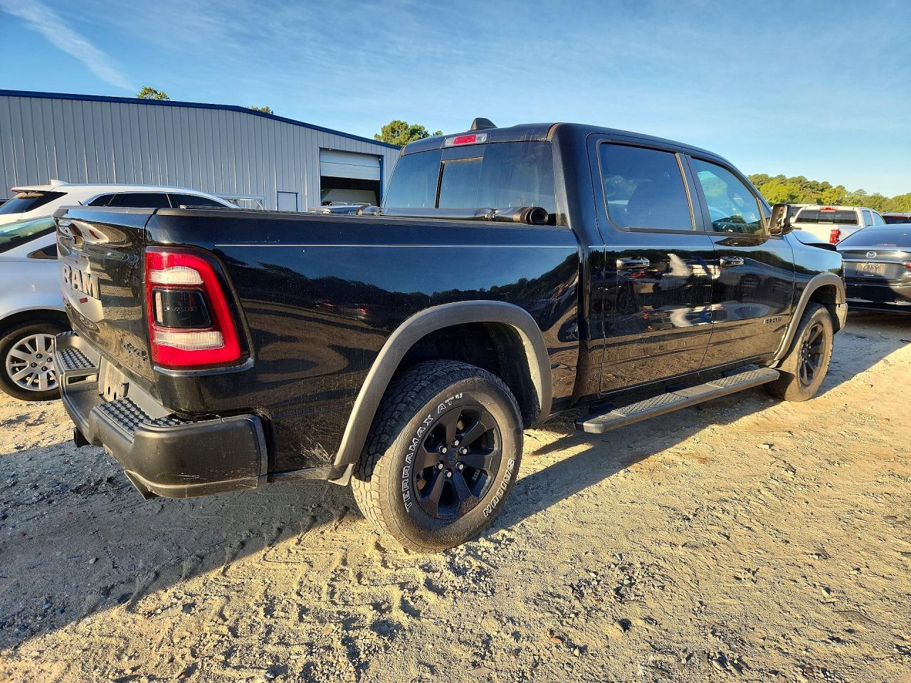 2020 RAM 1500 REBEL — Фото 3 из 12