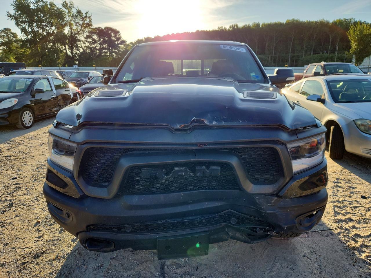 2020 RAM 1500 REBEL — Фото 5 из 12