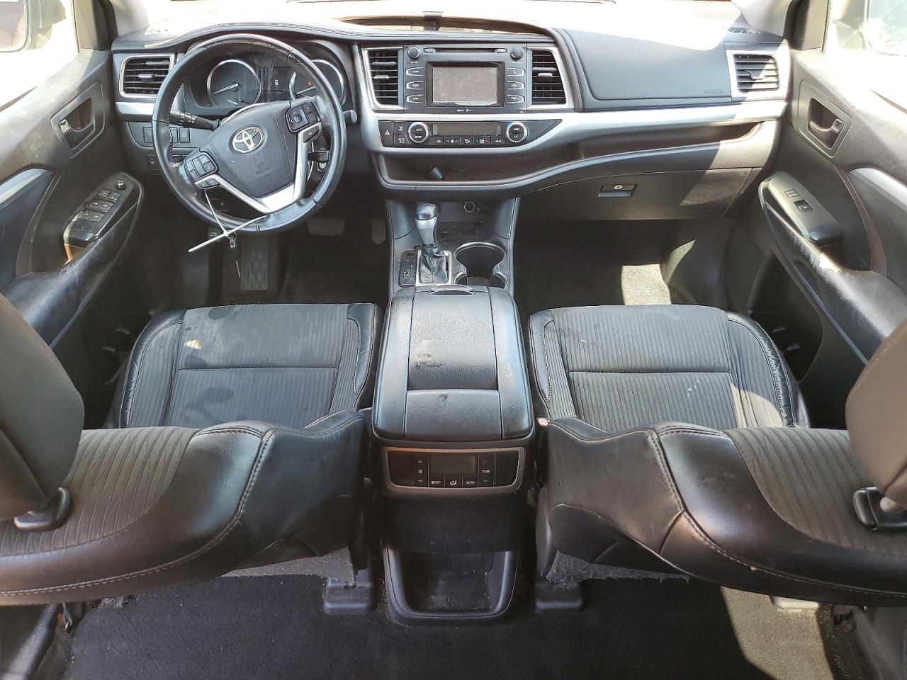 2015 TOYOTA HIGHLANDER LE PLUS — Фото 8 из 13