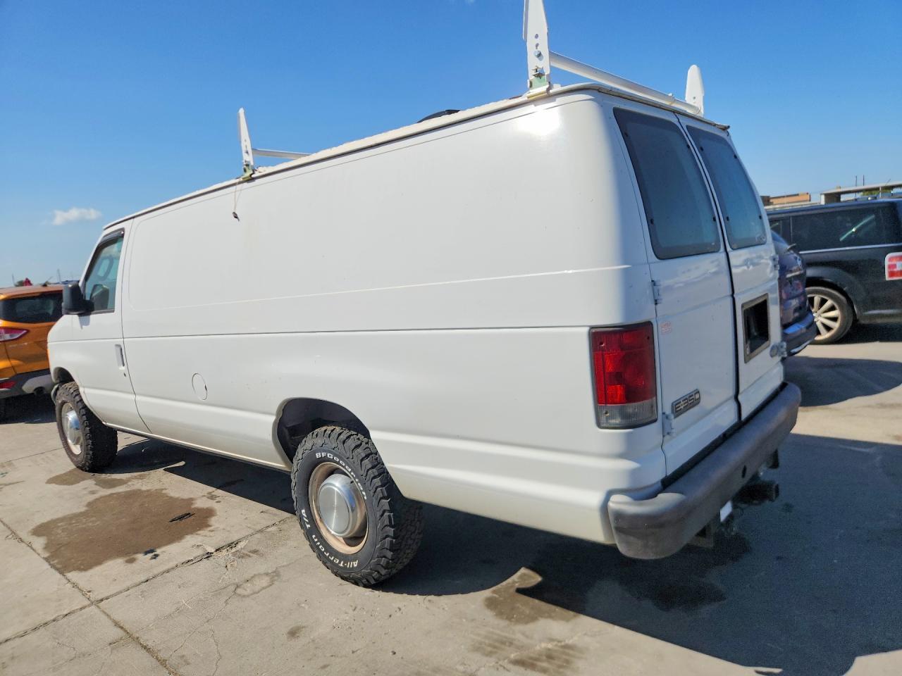 2006 FORD ECONOLINE E350 SUPER DUTY VAN — Фото 2 из 13