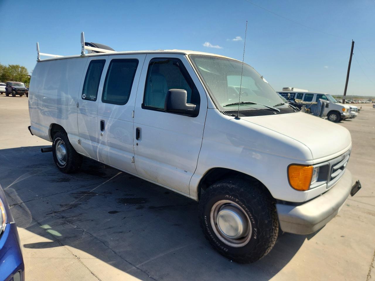 2006 FORD ECONOLINE E350 SUPER DUTY VAN — Фото 4 из 13