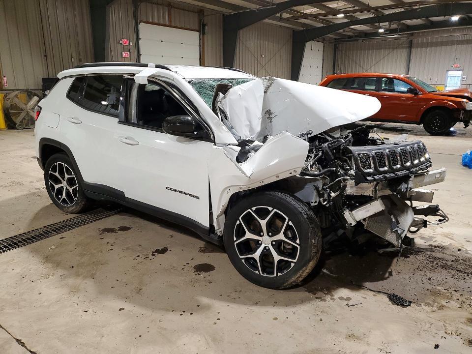 3C4NJDBN3RT598863 2024 JEEP COMPASS photo no. 4