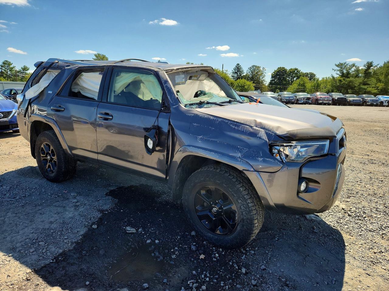 2016 TOYOTA 4RUNNER SR5 — Фото 4 из 12