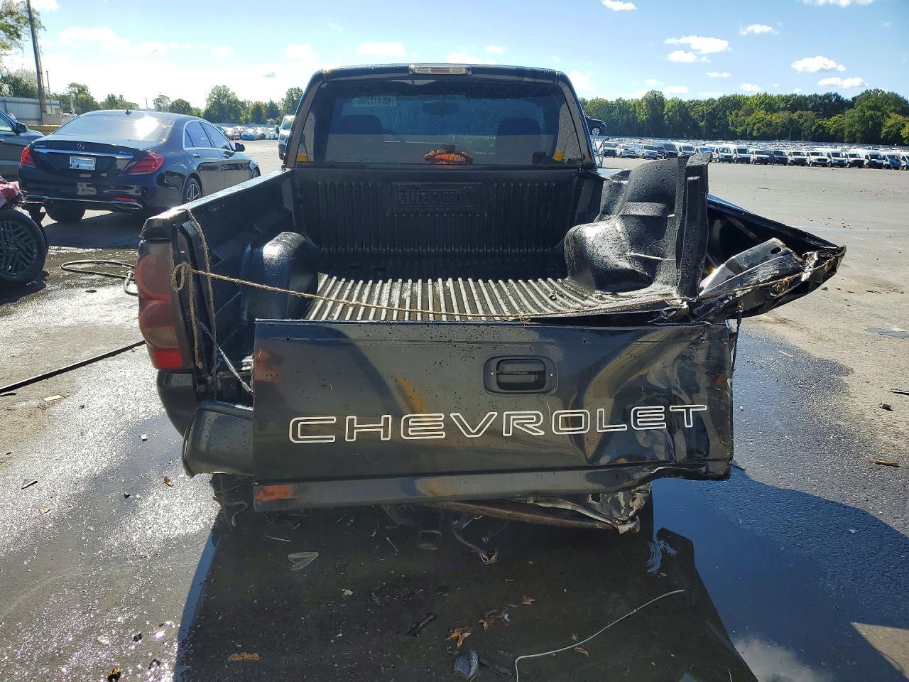 2005 CHEVROLET SILVERADO C1500 — Фото 6 из 12