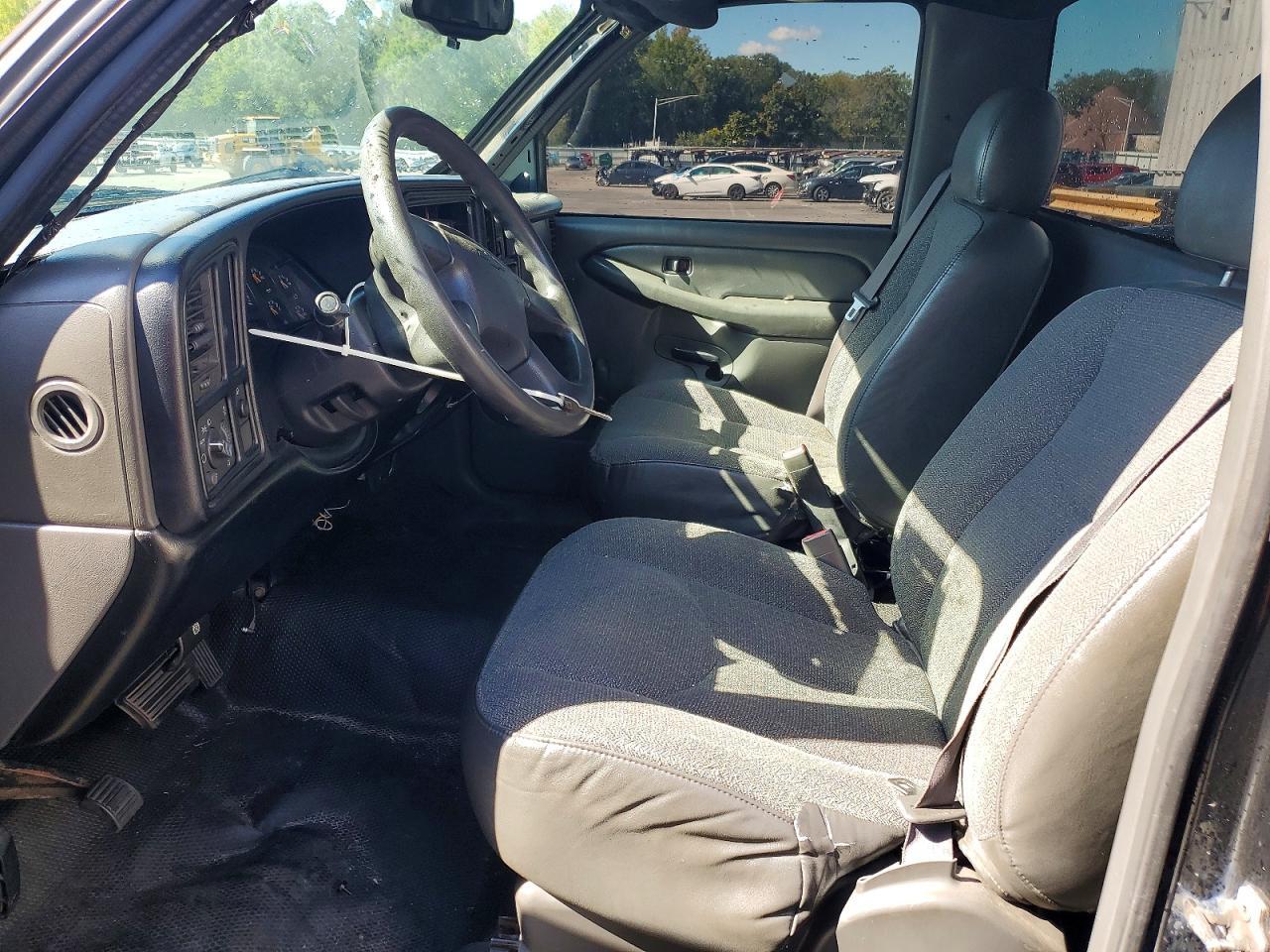 2005 CHEVROLET SILVERADO C1500 — Фото 7 из 12
