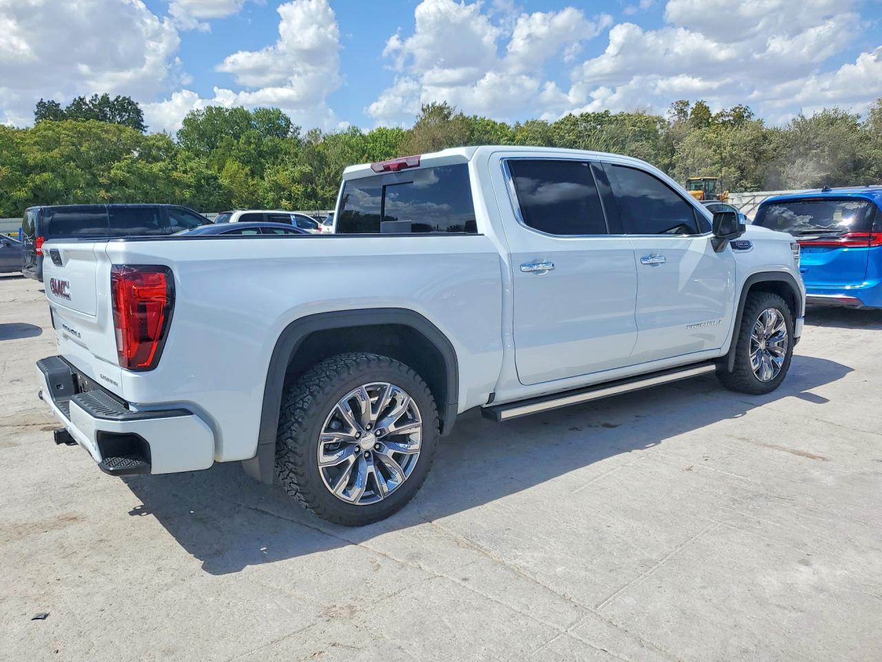 2026 GMC SIERRA K1500 DENALI — Фото 3 из 12