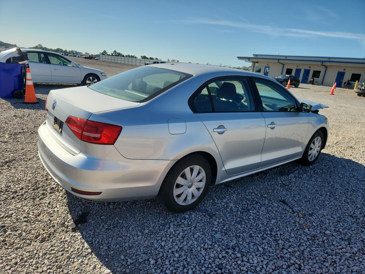 2015 VOLKSWAGEN JETTA BASE — Фото 3 из 12