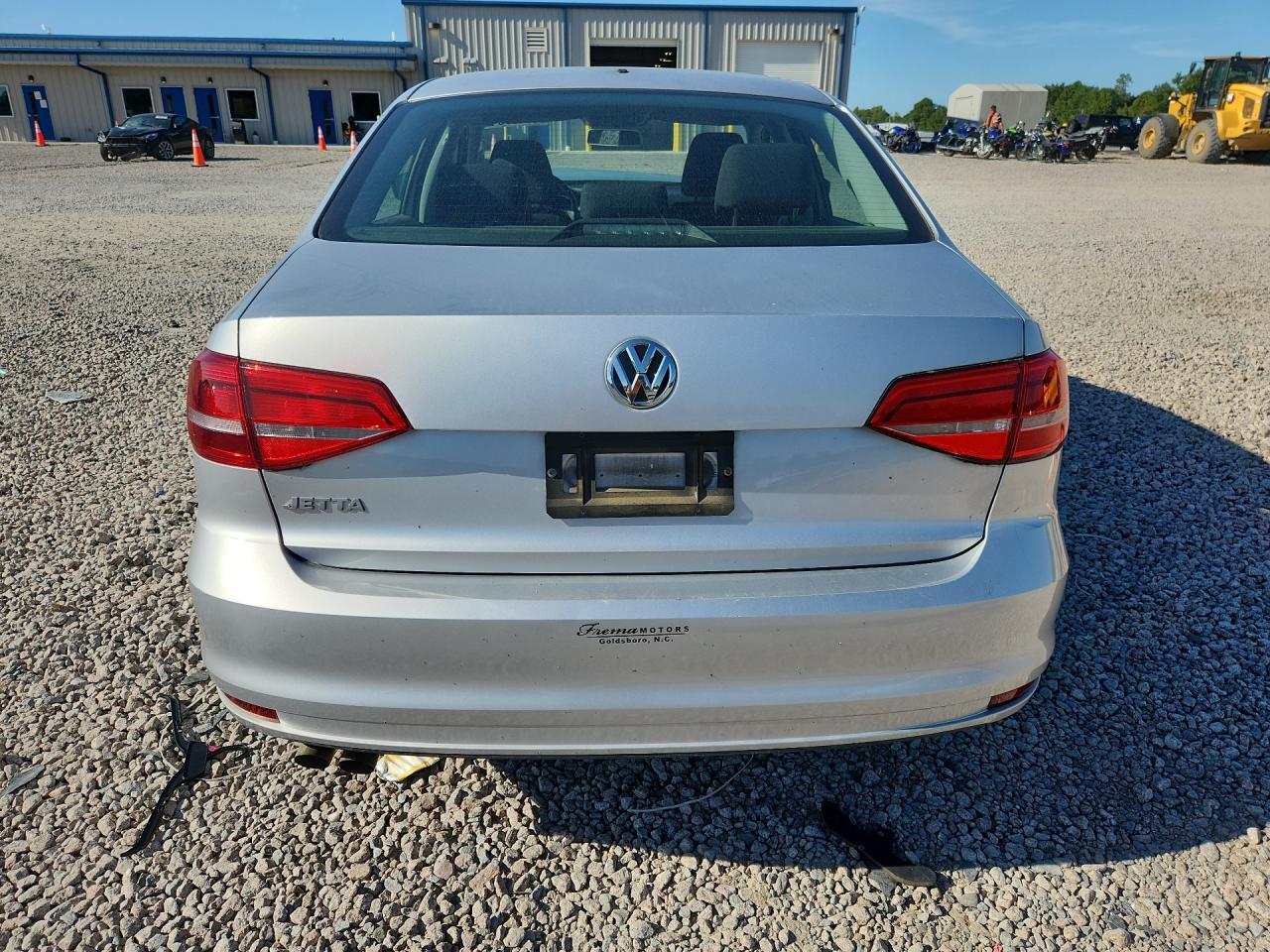 2015 VOLKSWAGEN JETTA BASE — Фото 6 из 12