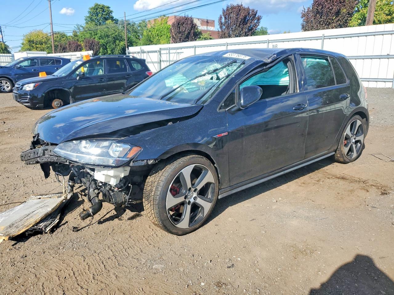 2018 VOLKSWAGEN GTI S/SE