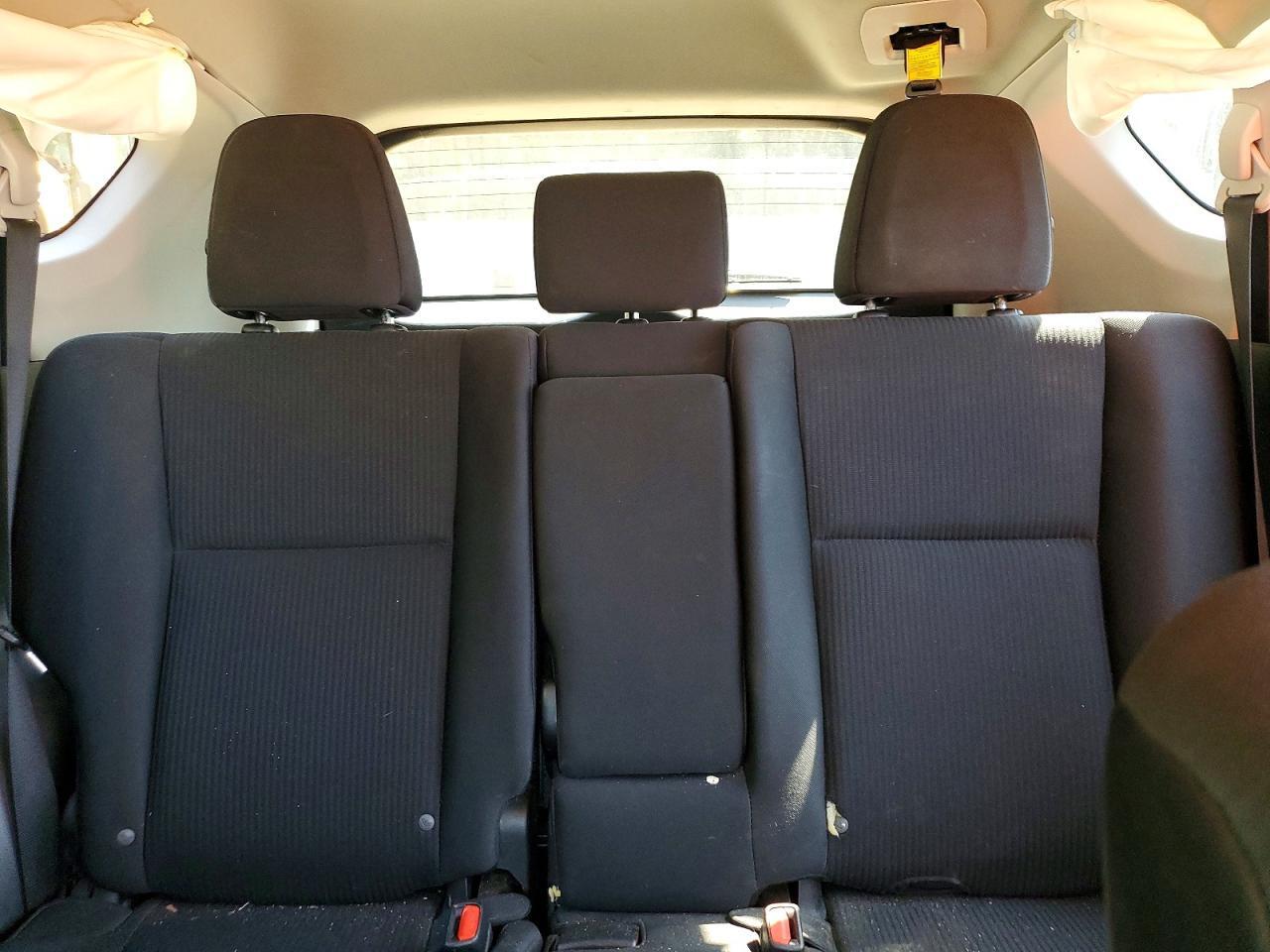 2016 TOYOTA RAV4 LE — Фото 10 из 13