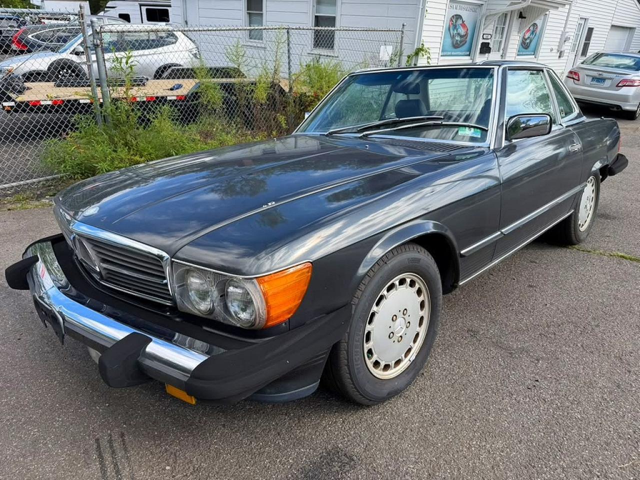 1988 MERCEDES-BENZ 560 SL