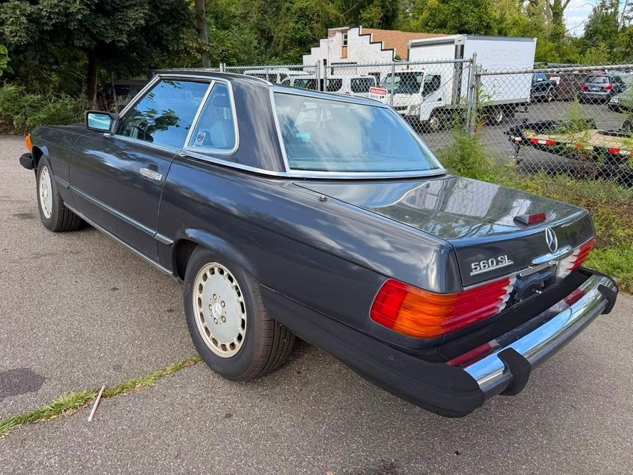 1988 MERCEDES-BENZ 560 SL — Фото 2 из 12