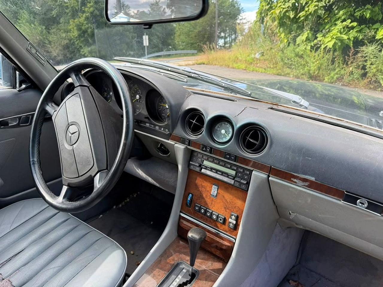1988 MERCEDES-BENZ 560 SL — Фото 8 из 12