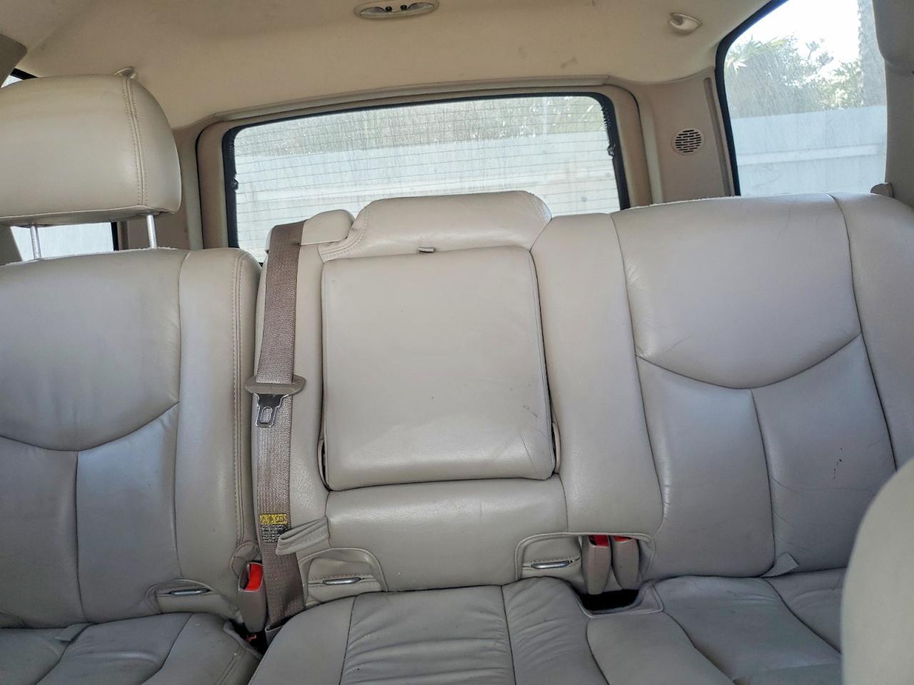 2004 CHEVROLET TAHOE K1500 — Фото 10 из 13
