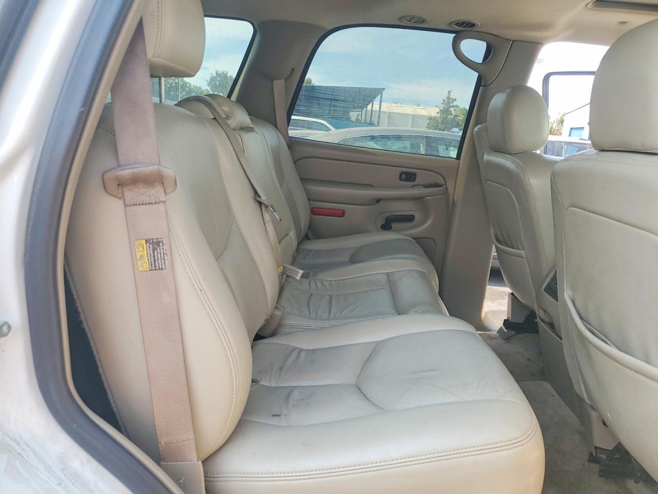 2004 CHEVROLET TAHOE K1500 — Фото 11 из 13