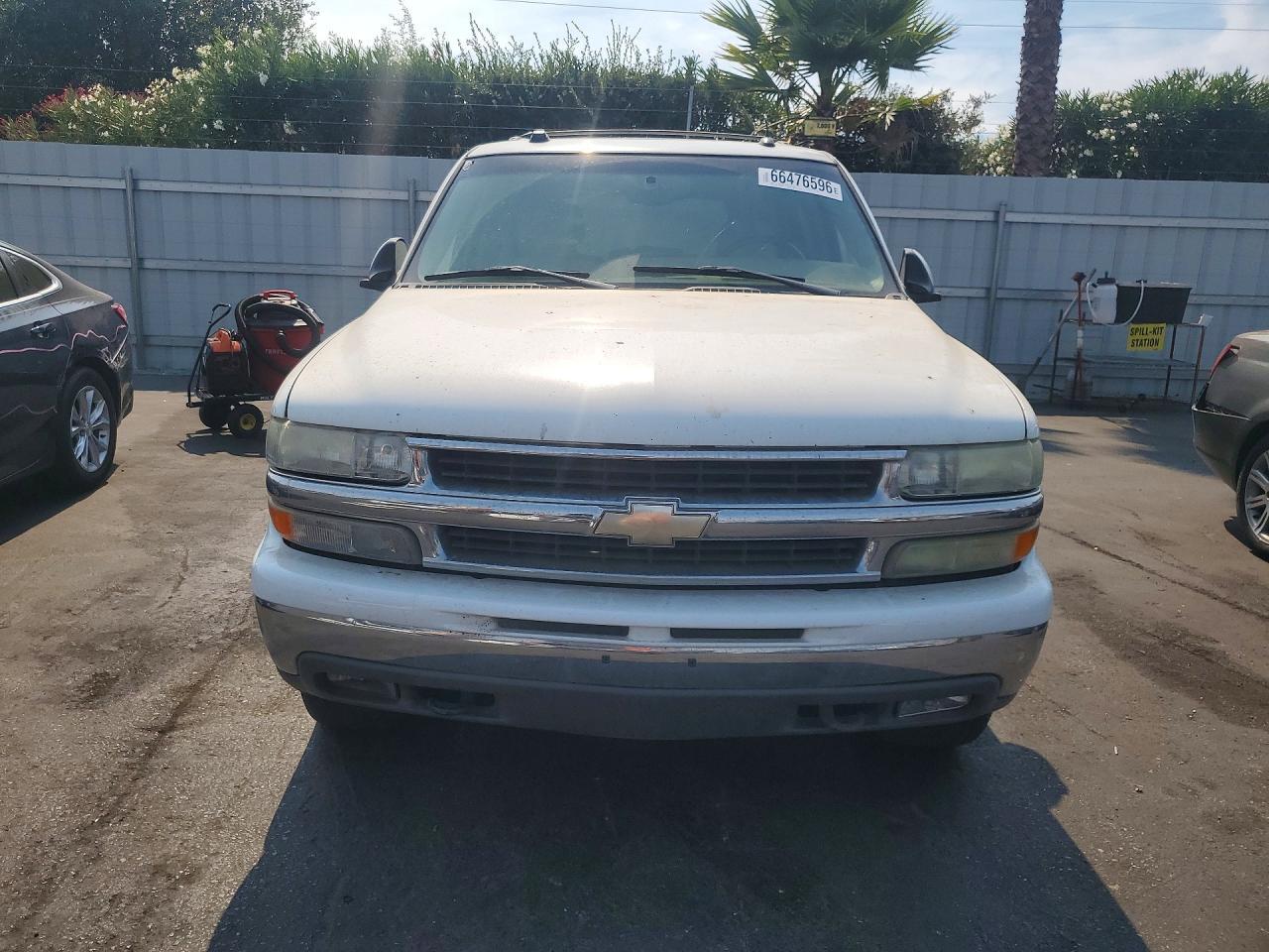2004 CHEVROLET TAHOE K1500 — Фото 5 из 13