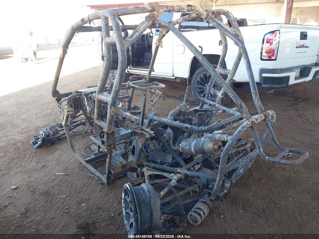 3JBPDAR24FJ000655 2015 CAN-AM MAVERICK photo no. 3
