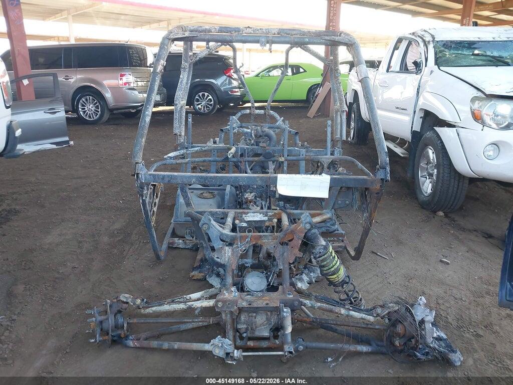 3JBPDAR24FJ000655 2015 CAN-AM MAVERICK photo no. 5