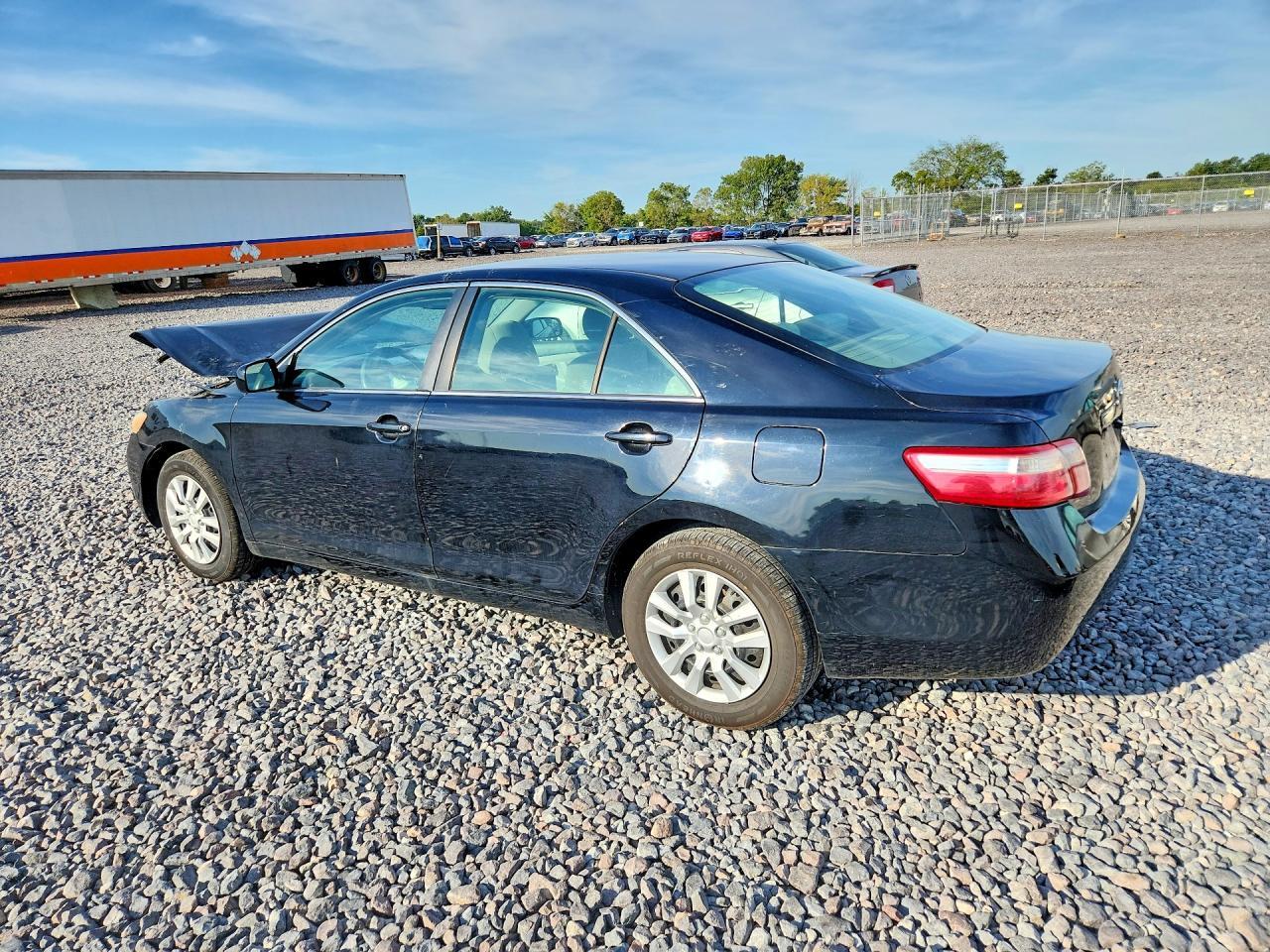 2007 TOYOTA CAMRY LE — Фото 2 из 12