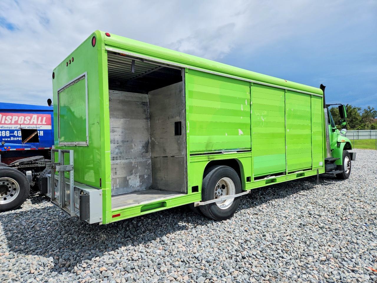 2008 INTERNATIONAL 4300 BOX TRUCK — Фото 3 из 12