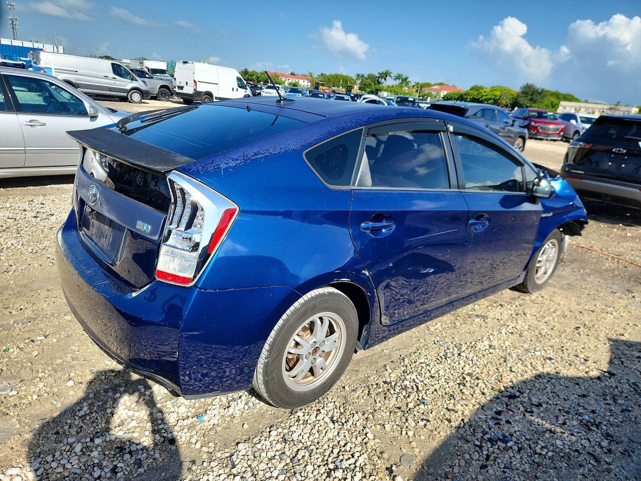 2010 TOYOTA PRIUS II — Фото 3 из 13