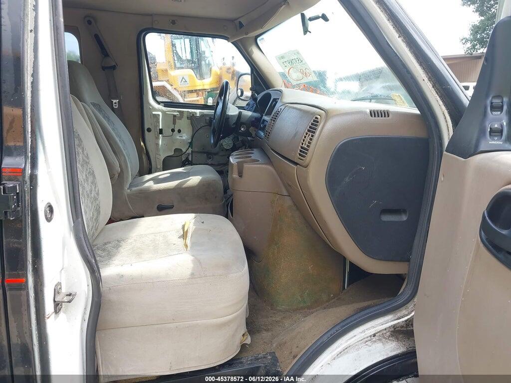 2D6WB11X03K528530 2003 DODGE RAM VAN 1500 photo no. 5