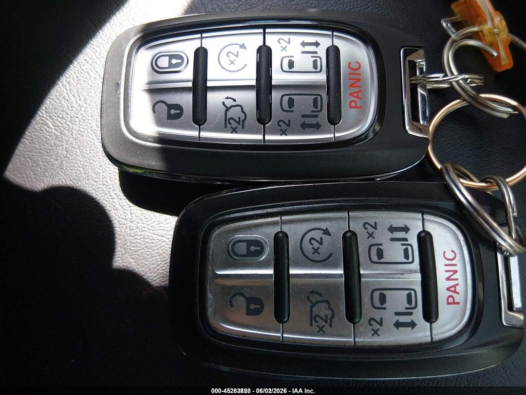 2C4RC1L7XPR555955 2023 CHRYSLER PACIFICA HYBRID photo no. 11