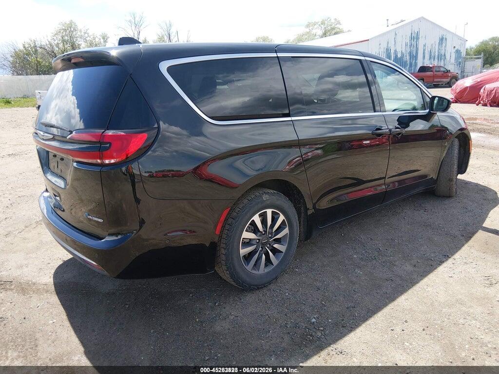 2C4RC1L7XPR555955 2023 CHRYSLER PACIFICA HYBRID photo no. 4