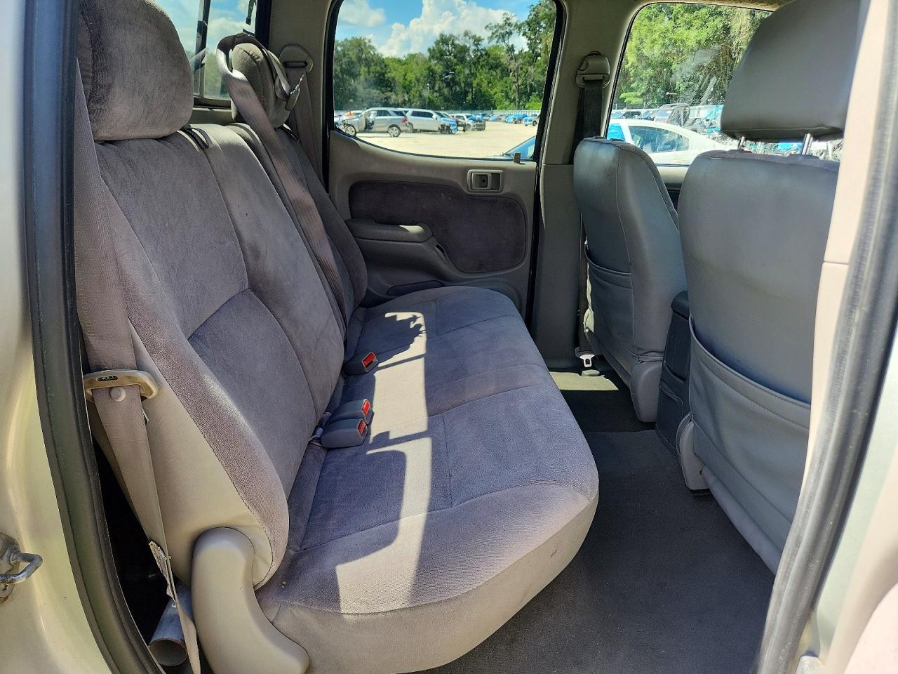 2002 TOYOTA TACOMA DOUBLE CAB PRERUNNER — Фото 10 из 12