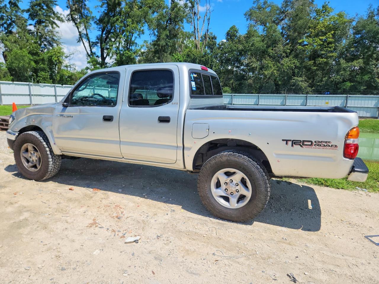 2002 TOYOTA TACOMA DOUBLE CAB PRERUNNER — Фото 2 из 12