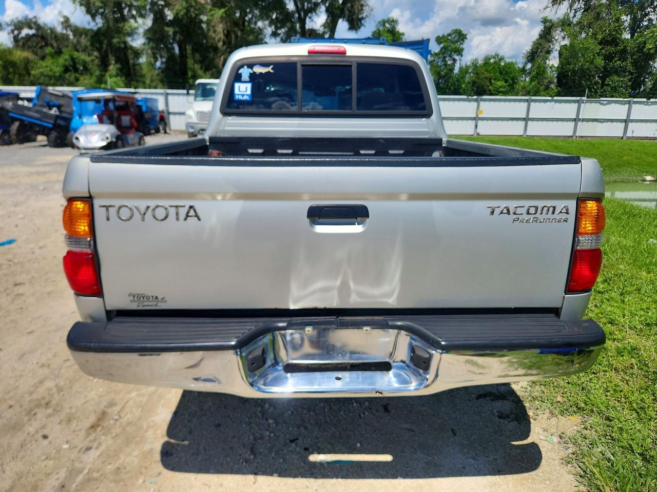 2002 TOYOTA TACOMA DOUBLE CAB PRERUNNER — Фото 6 из 12