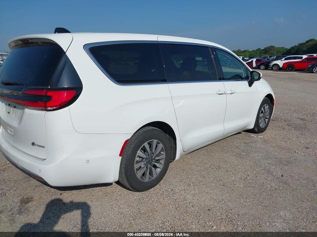2C4RC1L71PR595275 2023 CHRYSLER PACIFICA photo no. 4