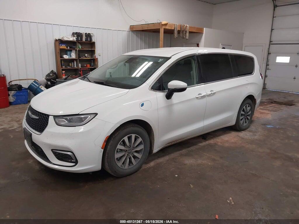 2C4RC1L77PR558876 2023 CHRYSLER PACIFICA HYBRID photo no. 2