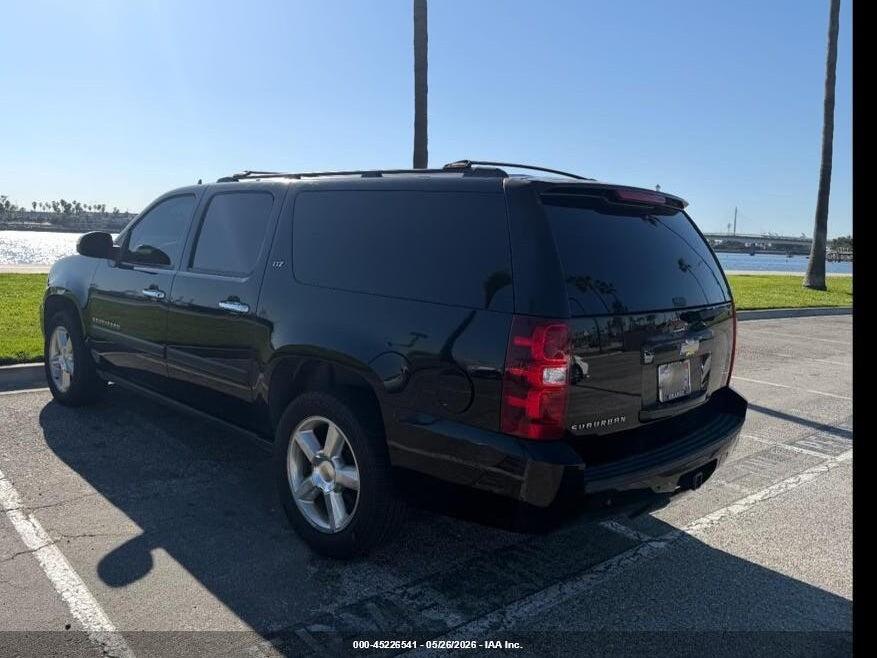 3GNFK16Y28G150259 2008 CHEVROLET SUBURBAN 1500 photo no. 3