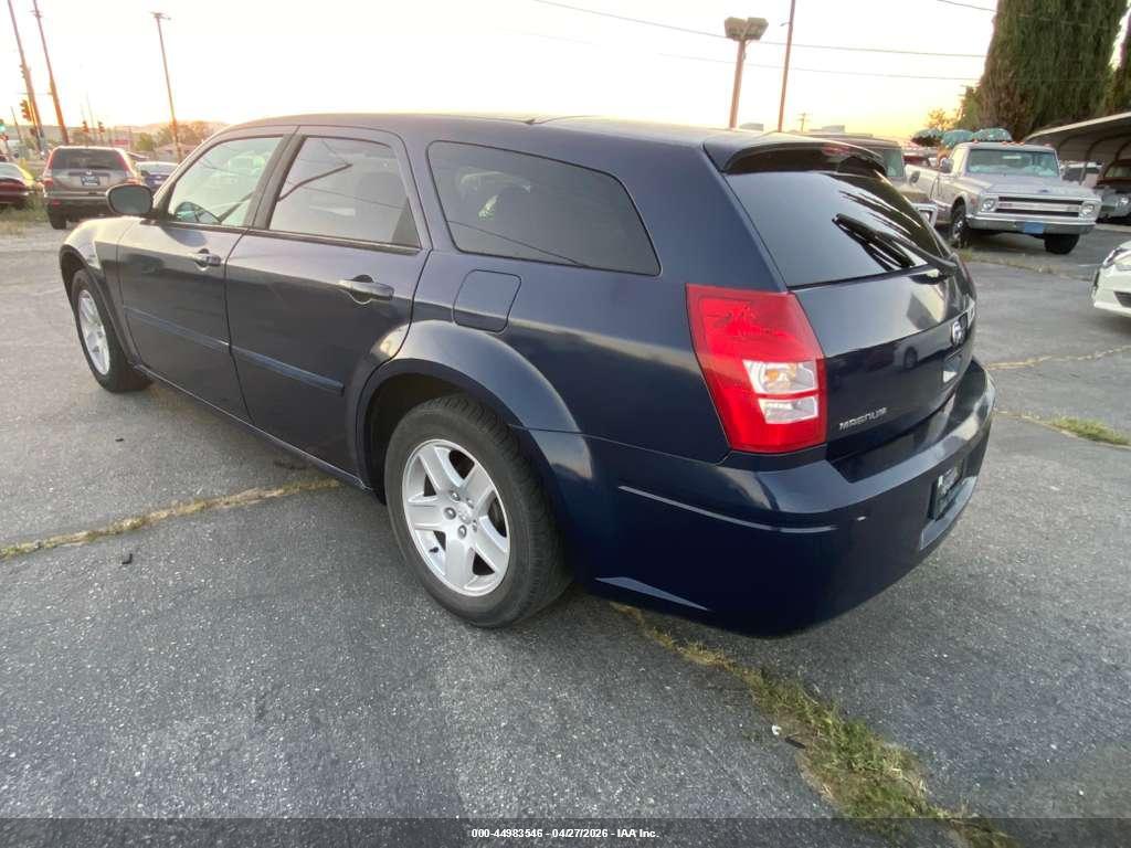 2D4FV48V05H581735 2005 DODGE MAGNUM photo no. 3