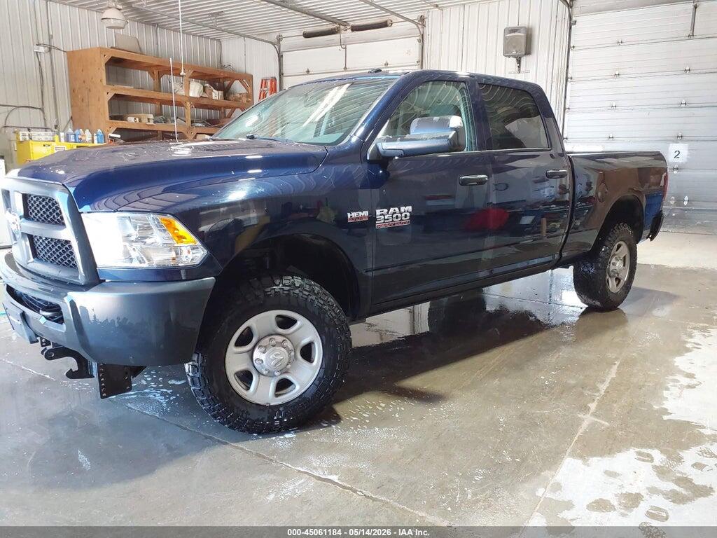 3C63R3CT0JG318554 2018 RAM 3500 photo no. 2