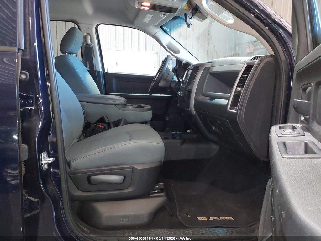 3C63R3CT0JG318554 2018 RAM 3500 photo no. 5
