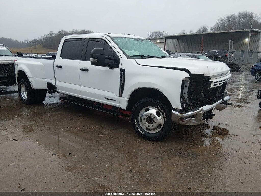 1FT8W3DT6PEE06630 2023 FORD F-350 photo no. 1