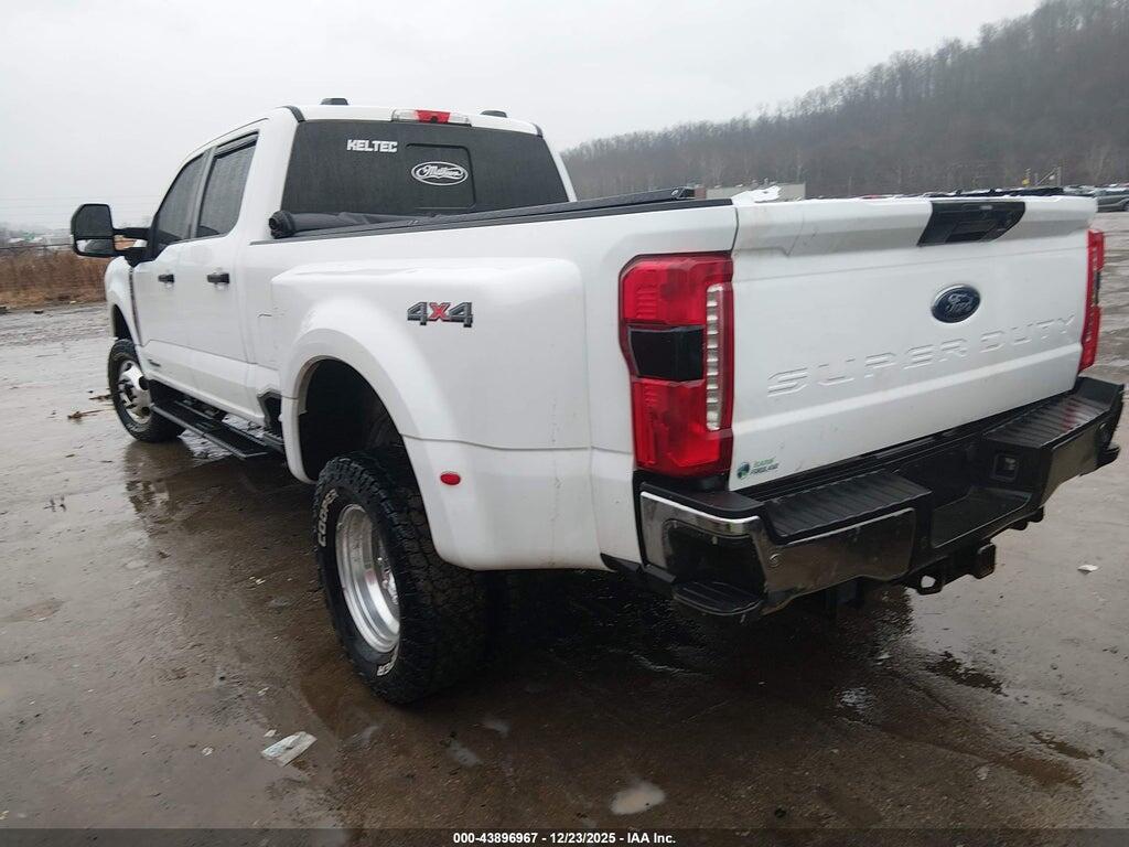 1FT8W3DT6PEE06630 2023 FORD F-350 photo no. 3