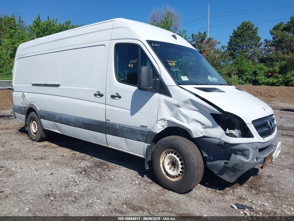 WD3PE8CB5B5606048 2011 MERCEDES-BENZ SPRINTER 2500 photo no. 1