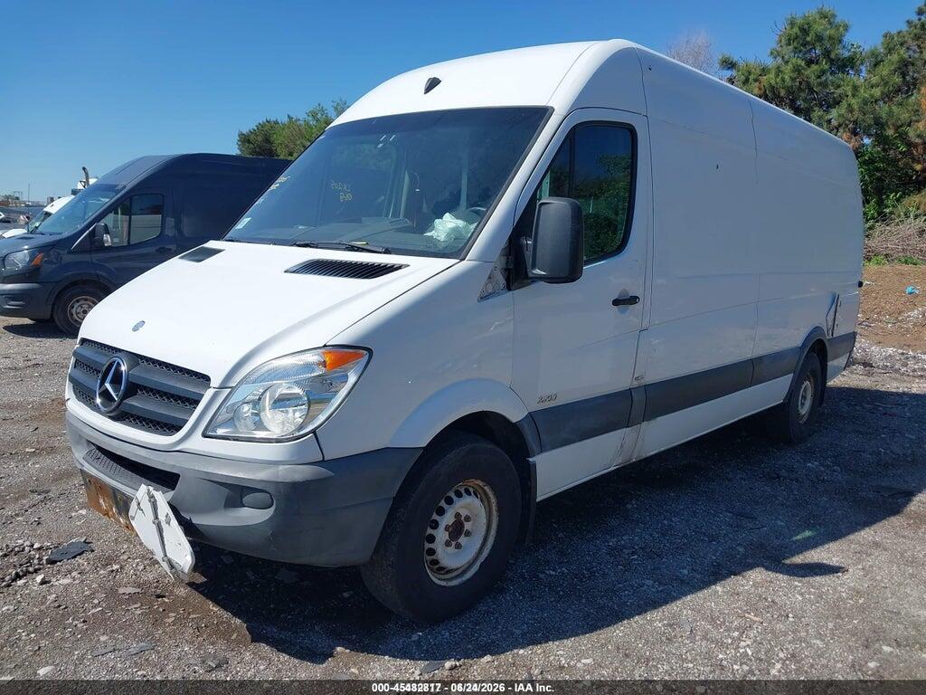WD3PE8CB5B5606048 2011 MERCEDES-BENZ SPRINTER 2500 photo no. 2