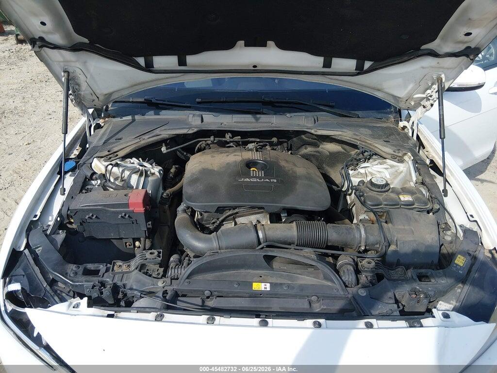 SAJAD4BG3HA971141 2017 JAGUAR XE photo no. 10